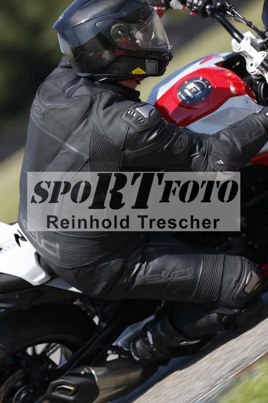 /44 09.08.2025 Plüss Moto Sport ADR/Einsteiger/42